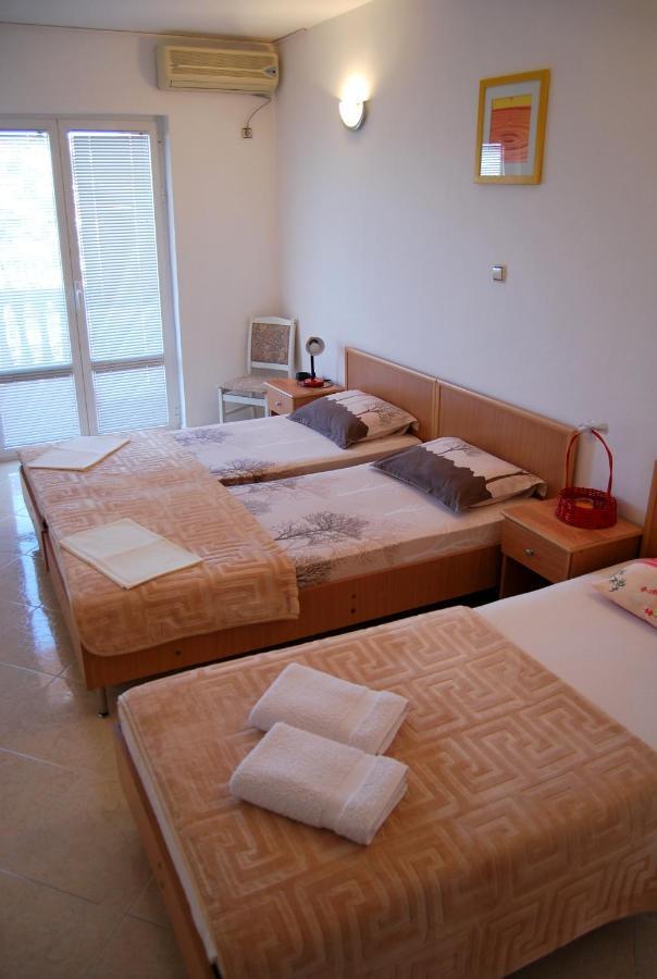 Omega Apartments أولتْسي المظهر الخارجي الصورة
